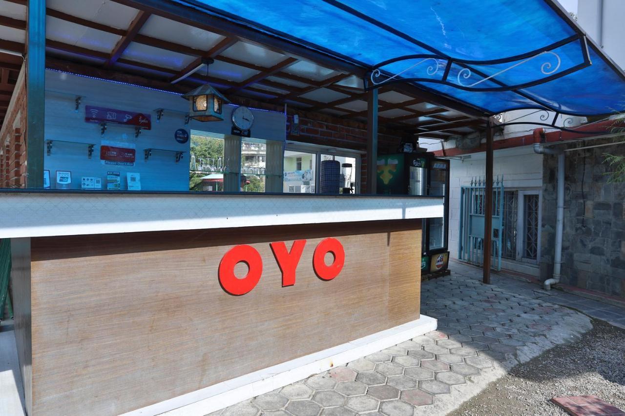 Oyo 591 Hotel Blue Moon Dharampur Esterno foto